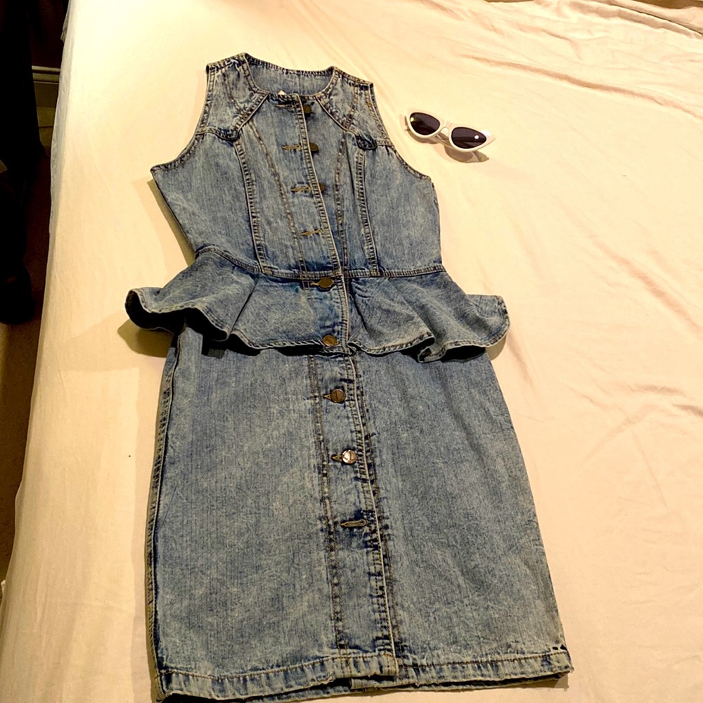 Super cute vintage denim peplum dress, 7